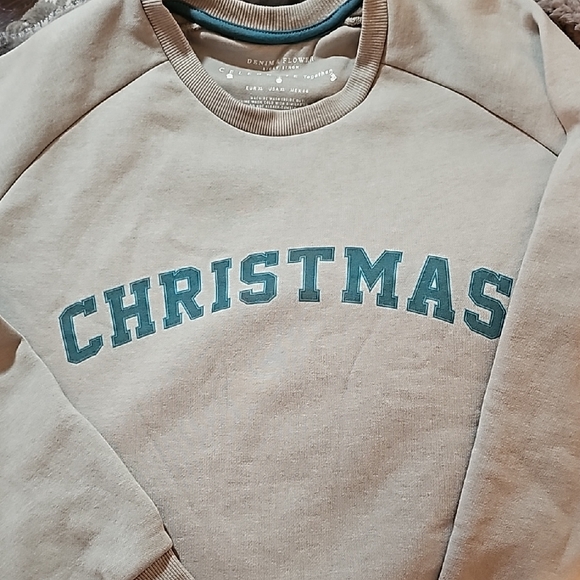 Denim & Flower Beige Christmas Crewneck Sweater, XL - Picture 4 of 13
